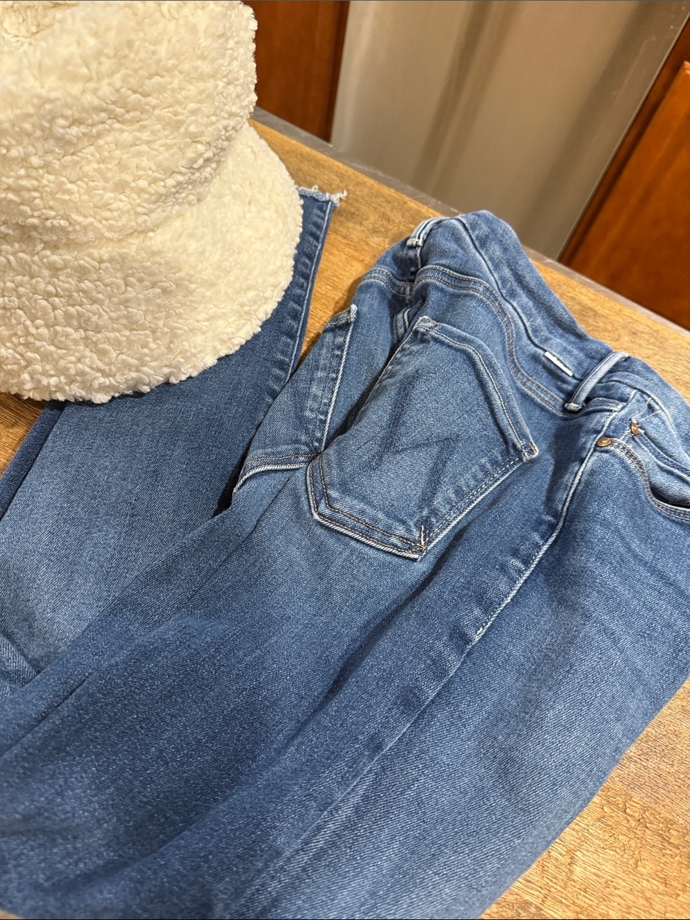 Mother Jean High-Rise Looker Straight-Leg Jeans in Medium Blue -home Movies